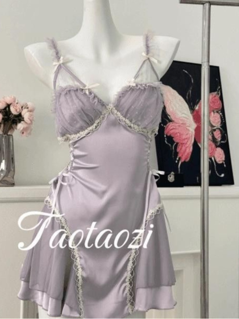 Summer Ladies Suspender Pajamas Satin with Breast Pads Slim Sexy Charm V-Neck